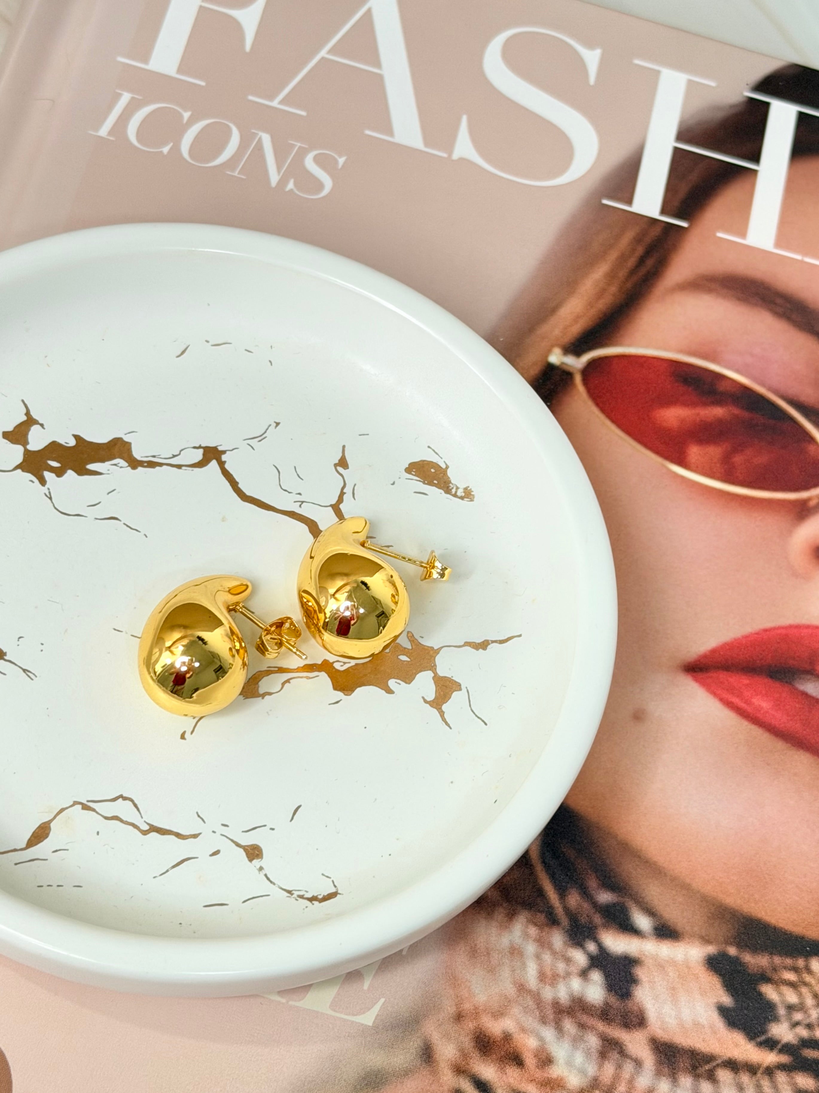 Aura Studs