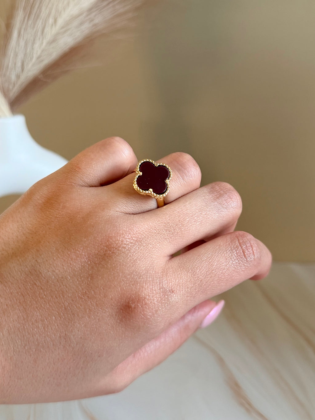 Anillo de declaración de trébol