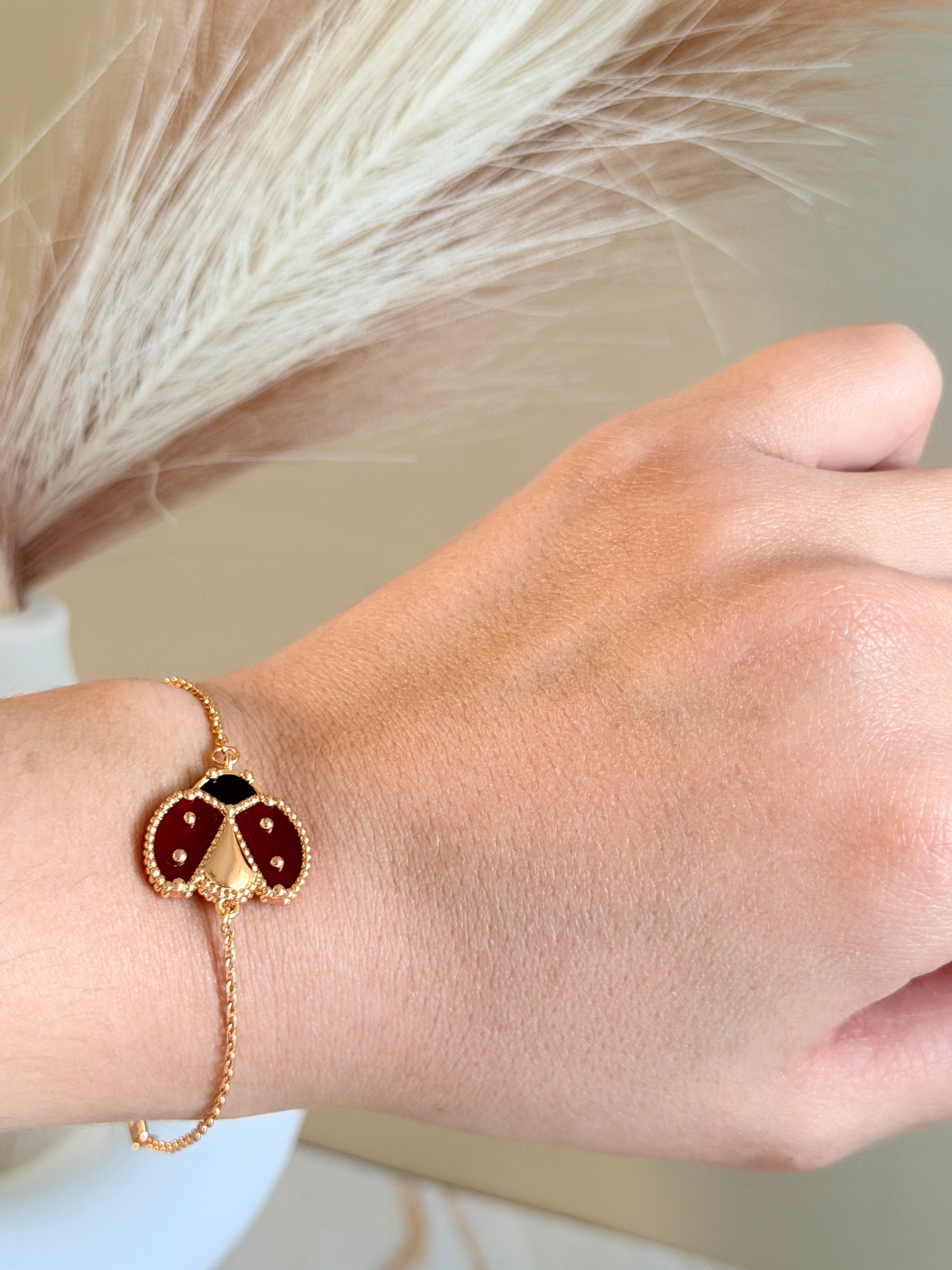 Vnclef Ladybug Bracelet