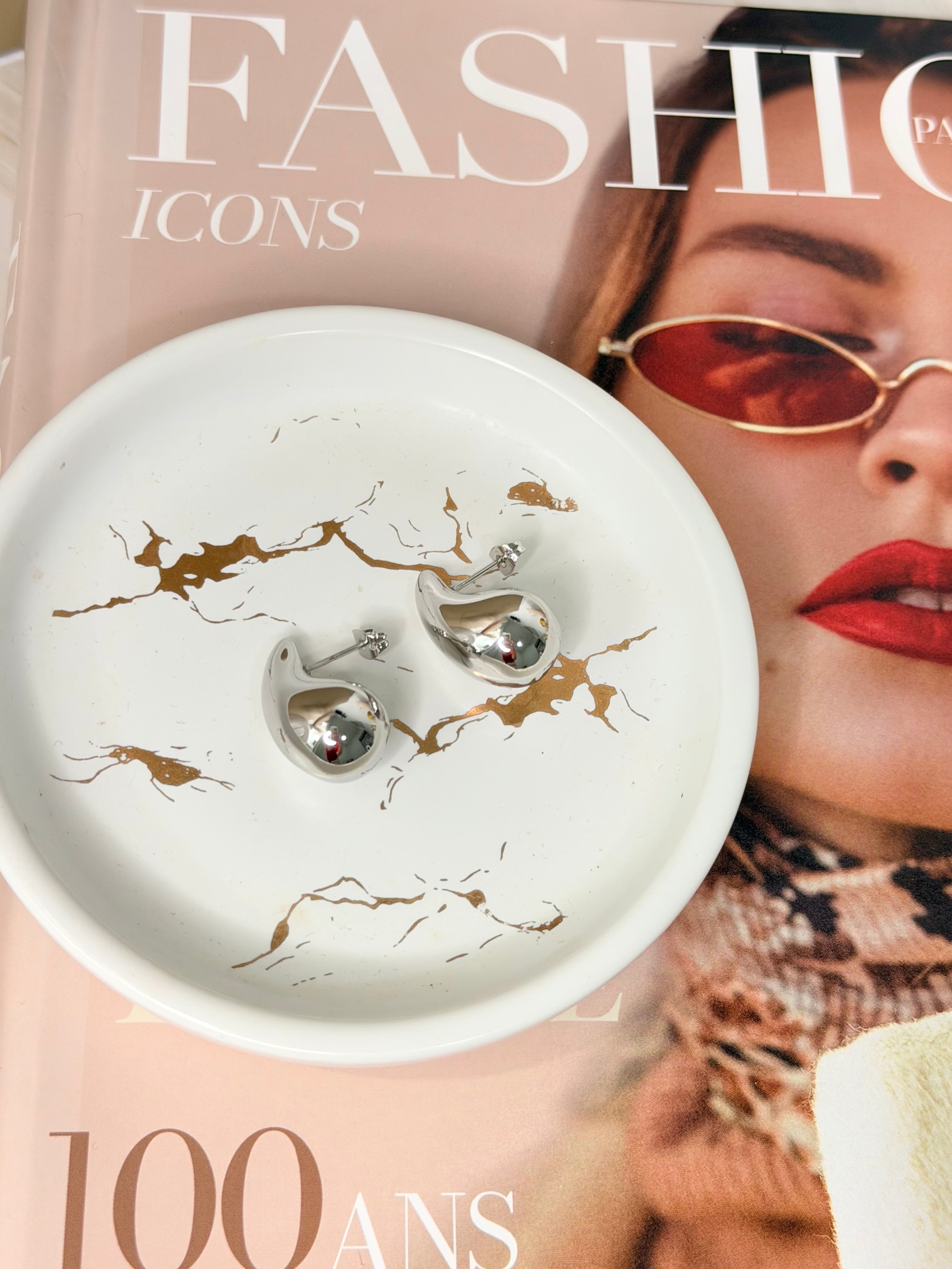 Aura Studs